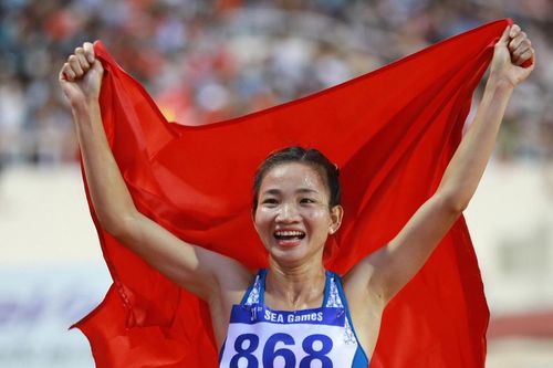 Nguyễn Thị Oanh trở thành VĐV số 1 Việt Nam 2022