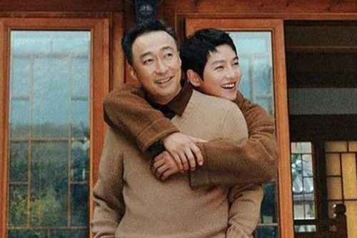 Không phải Song Joong Ki, 'người thân' này mới là nhân vật được đề cử Thị đế Baeksang lần thứ 59