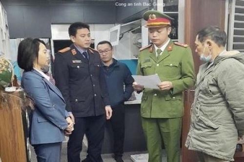Nữ nhân viên công ty Tiến Bộ tham ô 17 tỷ đồng trong 6 tháng