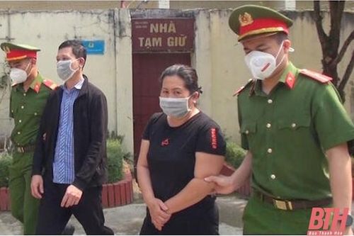 69 tháng tù dành cho 5 đối tượng mua bán, vận chuyển hổ để nấu cao