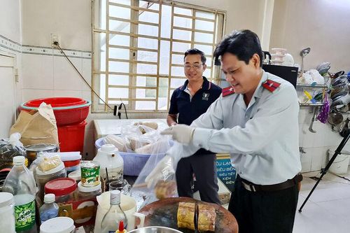 Tiếp tục kiểm tra an toàn thực phẩm dịp Tết