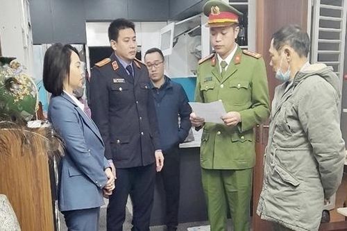 Nữ nhân viên kế toán chiếm đoạt 17 tỷ đồng của khách hàng