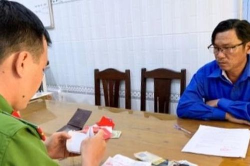 Lừa cúng giải hạn để chiếm đoạt hơn 700 triệu đồng