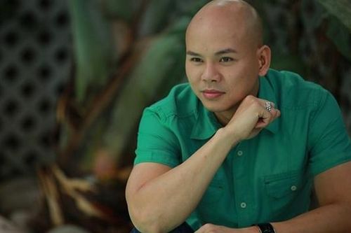 Phan Đinh Tùng kể chuyện 'mượn giấy tờ nhà' của ba mẹ để thực hiện album đầu tiên