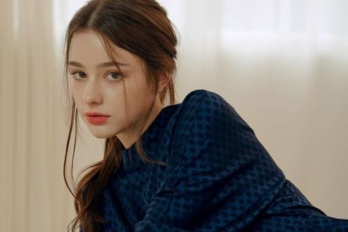 Phong cách của người mẫu Nga lọt top gương mặt đẹp nhất thế giới