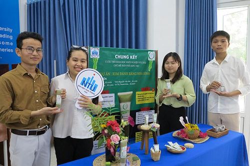'Bà đỡ' cho sinh viên khởi nghiệp
