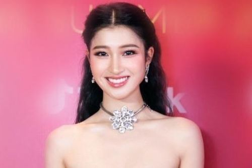 Hoa hậu Nguyễn Thúc Thùy Tiên, Kỳ Duyên, Đỗ Hà và dàn người đẹp hội tụ tại show Đỗ Long