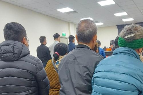 Lĩnh án vì 'khủng bố' mắm tôm, ném ngạch vào nhà người nợ tiền