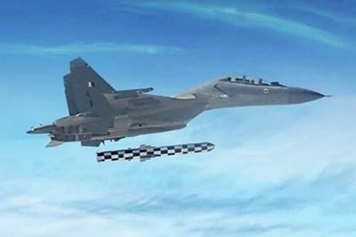 Ấn Độ phóng thử thành công tên lửa tầm xa BrahMos
