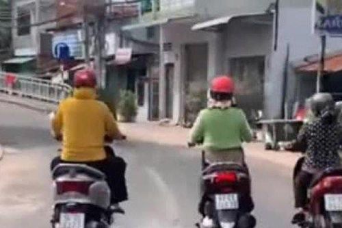 Clip: 'Tổ lái' nữ dàn hàng 3, chạy vi vu như 'đường nhà mình'