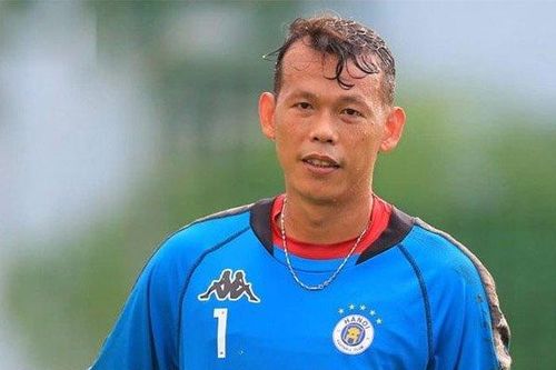 Thủ môn Tấn Trường lần đầu nói rõ nghi vấn 'bán độ' trên sóng truyền hình