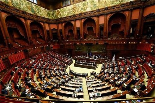 Italy thông qua luật ngân sách 2023