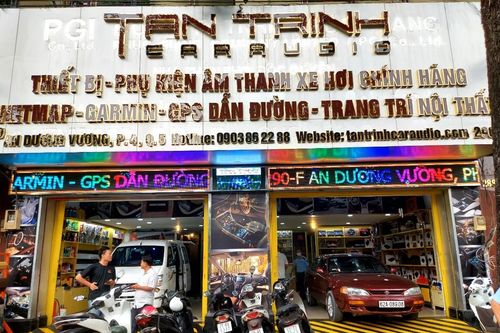 Tiếp tục kiểm tra, phát hiện nhiều linh, phụ kiện ô tô vi phạm tại TP. HCM