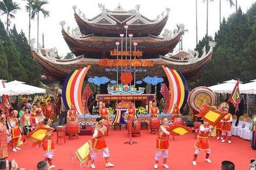 Tháng Giêng xuân Quý Mão: khai hội Chùa Hương sau 3 năm hoãn vì COVID-19
