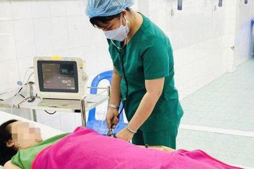Tăng nguy cơ nhau cài răng lược, vỡ tử cung ở sản phụ từng đẻ mổ