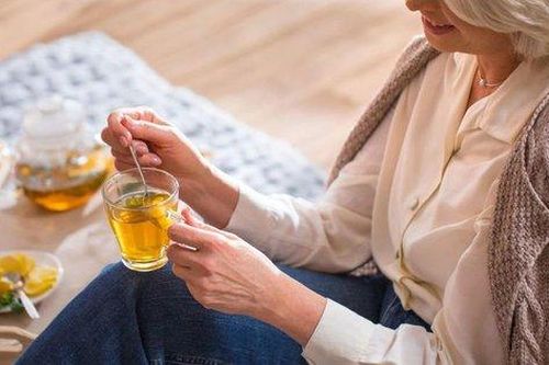 Tăng cường 2 chất này có thể làm giảm nguy cơ gãy xương hông ở phụ nữ lớn tuổi