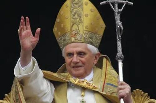 Cựu Giáo hoàng Benedict XVI qua đời