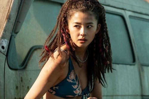 Nữ diễn viên gợi cảm trong 'Alice in Borderland 2'
