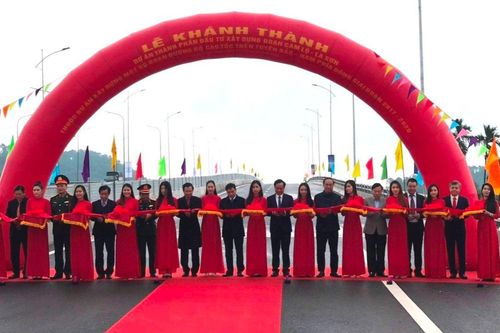 Chính thức đưa cao tốc Cam Lộ-La Sơn vào khai thác, sử dụng