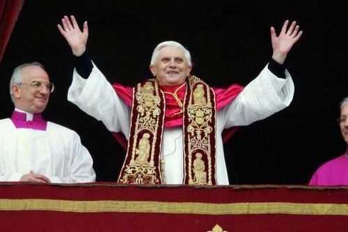 Cựu Giáo hoàng Benedict XVI qua đời, tang lễ sẽ diễn ra ngày 5/1/2023