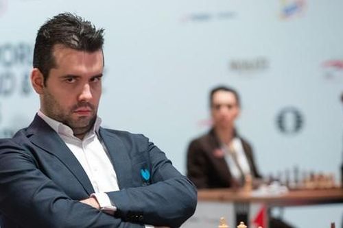 Đại kiện tướng cờ vua bị đuổi khỏi trận đấu vì mặc áo ăn theo Messi