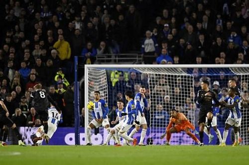 Đánh bại Brighton, Arsenal chiếm ngôi đầu Ngoại hạng Anh