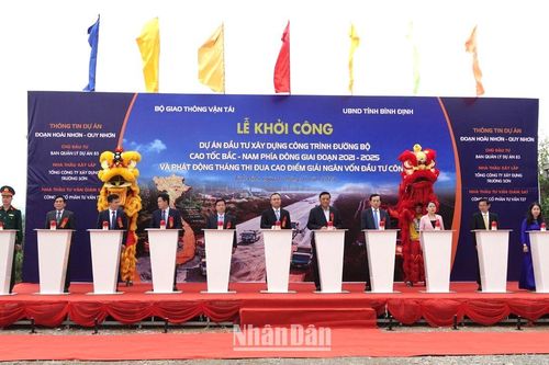 Khởi công xây dựng đường bộ cao tốc bắc-nam phía Đông, đoạn qua Bình Định