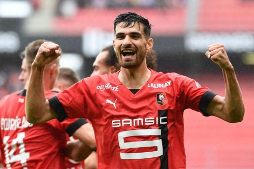 MU và Tottenham 'tranh giành' tiền đạo của Rennes