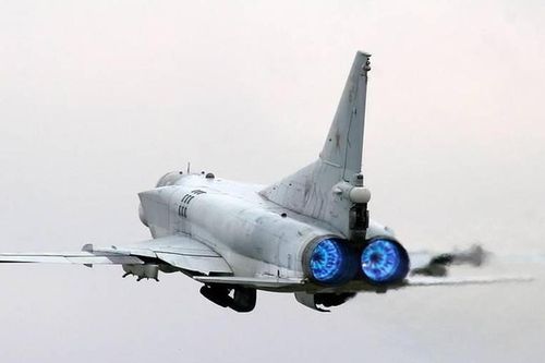 Nga có thêm máy bay ném bom mang tên lửa 'đe dọa cả đội tàu sân bay'