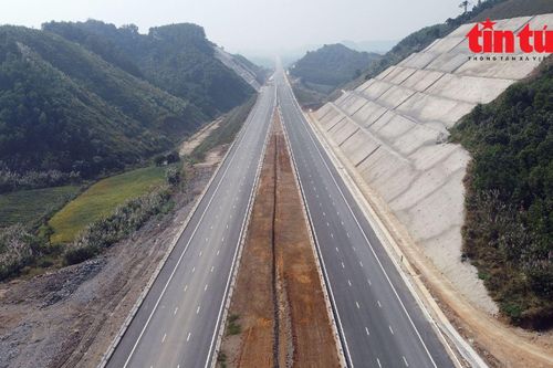 Đồng loạt khởi công toàn bộ 12 dự án cao tốc Bắc - Nam giai đoạn II 2021 - 2025