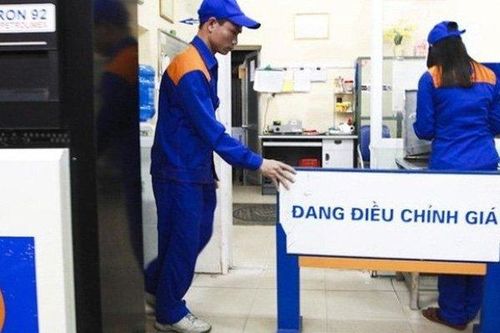 Giá xăng, dầu tăng trong ngày đầu năm mới 2023