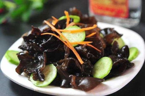5 loại thực phẩm để qua đêm dễ sản sinh nhiều vi khuẩn, làm biến đổi tế bào