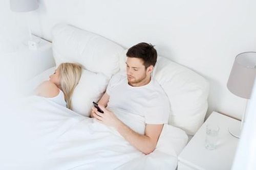 Cả tháng không 'yêu', liệu có bất thường?