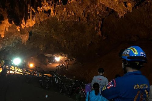 Những vụ giải cứu thành công người bị mắc kẹt trên thế giới trong 20 năm qua