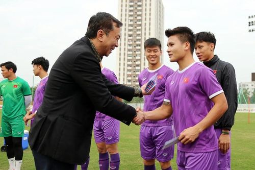 ĐT Việt Nam được 'tiếp lửa' trước trận gặp Myanmar