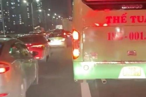 Xác minh clip xe cứu thương 'bất lực' trên cao tốc