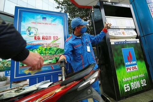 Hôm nay (3-1): Dự báo giá xăng dầu tiếp tục tăng mạnh