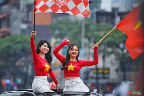 Mỹ Đình rực rỡ sắc đỏ trước giờ thi đấu trận Việt Nam - Myanmar