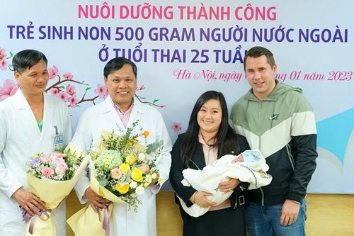 Nuôi thành công trẻ đẻ non 26 tuần nặng 500g từ người mẹ bị tiền sản giật