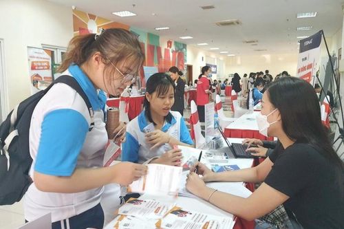 'Vạch mặt' những chiêu trò lừa đảo việc làm sinh viên dịp cuối năm