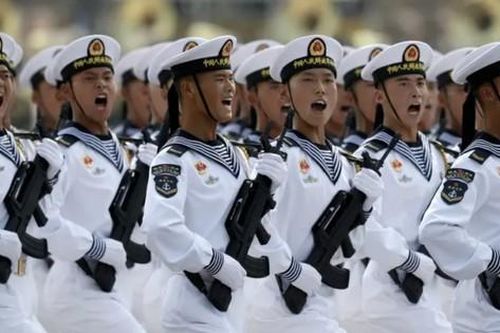Quân đội Trung Quốc gặp tình trạng 'máy móc chờ nhân tài'