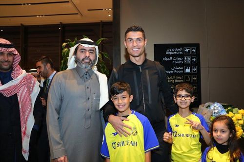 Ronaldo được chào đón nồng nhiệt ở Saudi Arabia