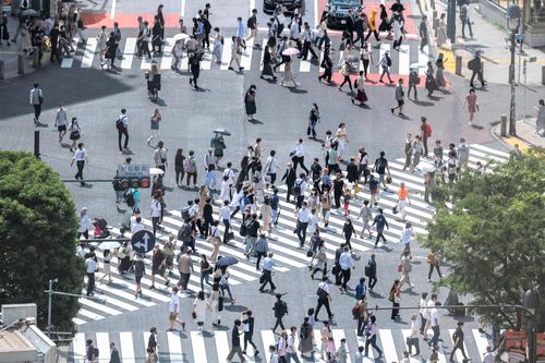 Nhật Bản trợ cấp 7.000 USD để người dân chuyển khỏi Tokyo