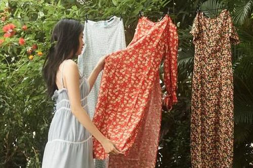 Gợi ý những mẫu áo dài tôn dáng, cực hợp cho nàng diện Tết