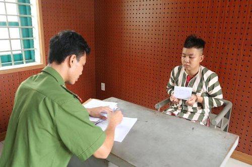 Bình Dương tạm giữ nhóm đối tượng mua bán người