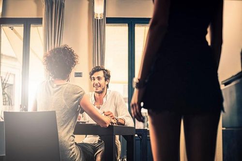 Không phải người thứ 3, đây mới là lý do dễ khiến chồng bạn ngoại tình