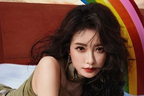 Tôn Di vẫn sống cùng chồng sau ly hôn