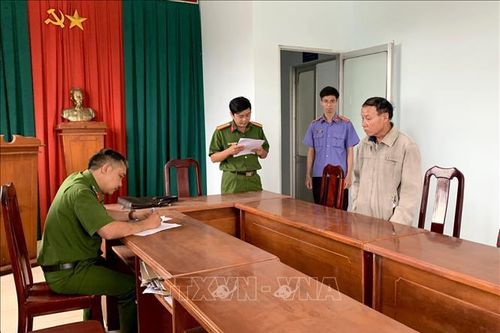 Bắt 3 bị can liên quan đến vụ án nhận hối lộ xảy ra tại huyện Hàm Thuận Nam