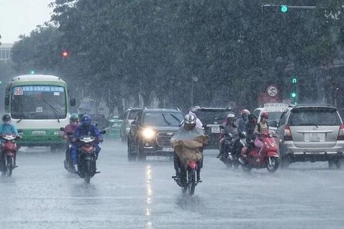 Thời tiết hôm nay 4/1: Cảnh báo mưa lớn kéo dài tại miền Trung