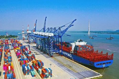 Khó khăn kinh tế thế giới có thể tác động đến kinh tế Việt Nam năm 2023